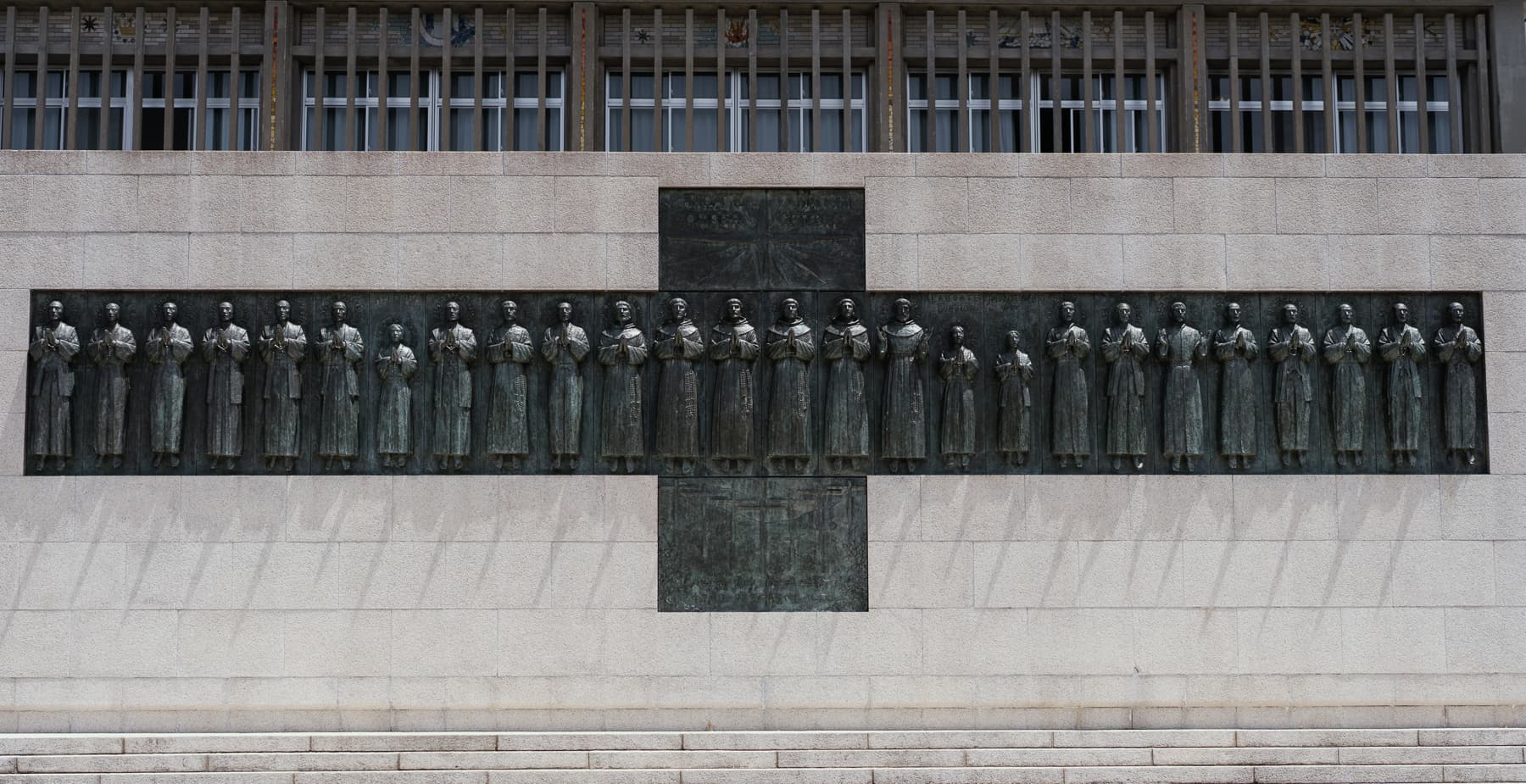 <span style="color: rgb(0, 0, 0);">The 26 Martyrs of Japan monument in Nagasaki. Twenty-six Catholic missionaries and local believers were marched 800 kilometers from Kyoto to Nagasaki where they were crucified on February 5, 1597.</span>
